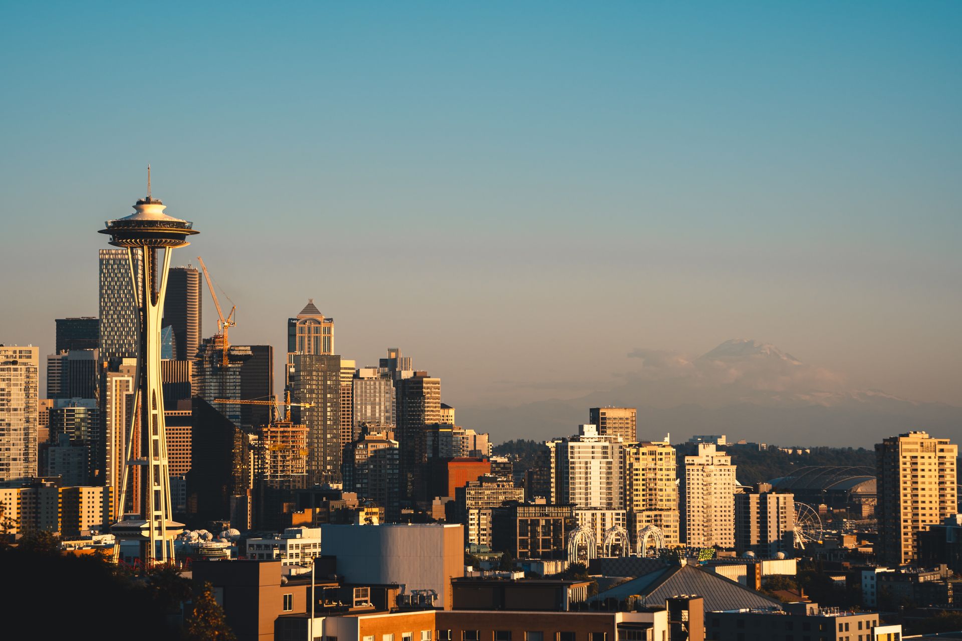 Seattle city skyline at sunset