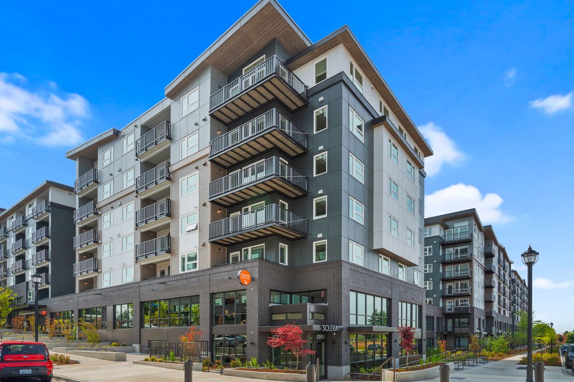 Solera Apartments - pet-friendly rental in Renton