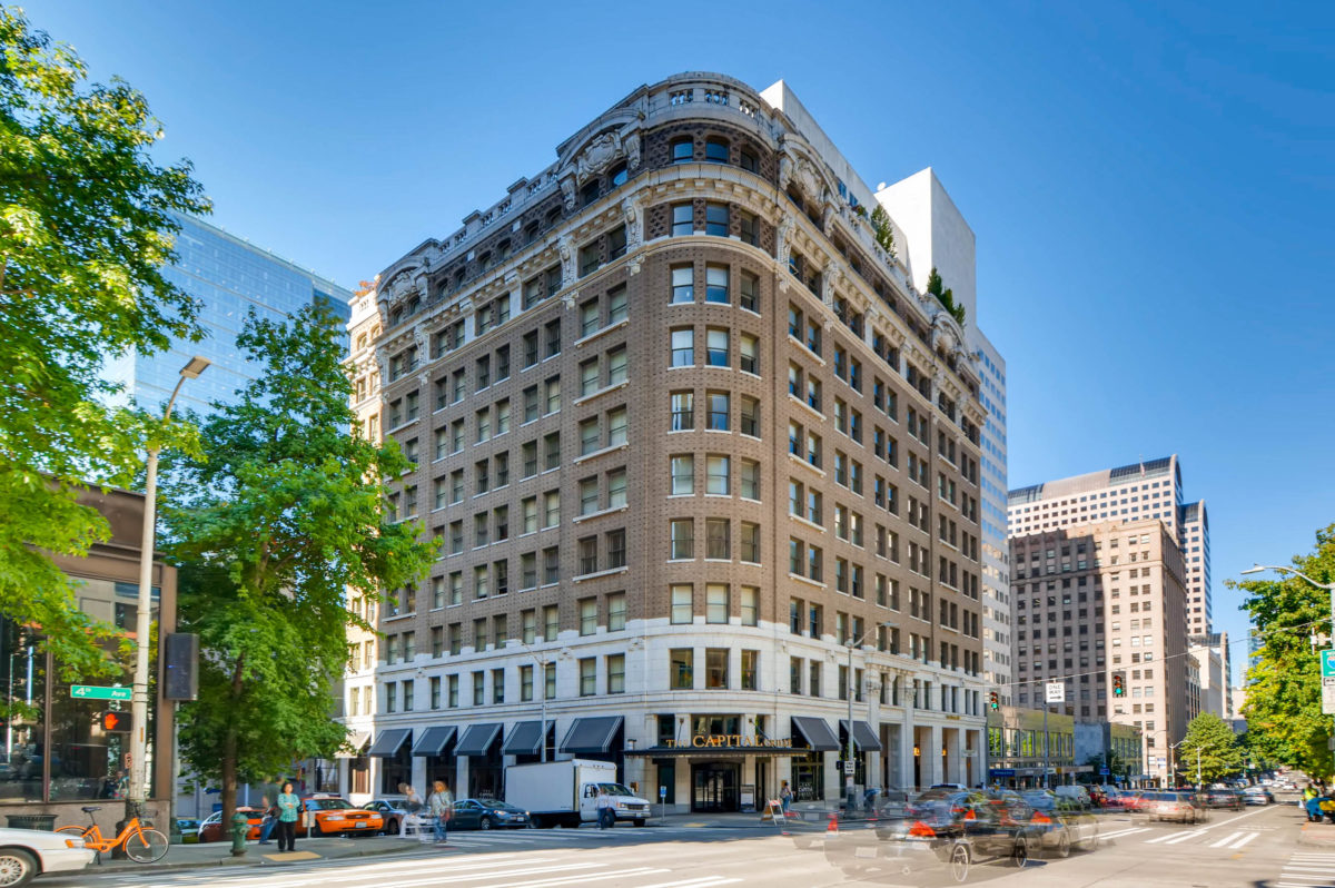 The Cobb Apartments - pet-friendly rental in Seattle