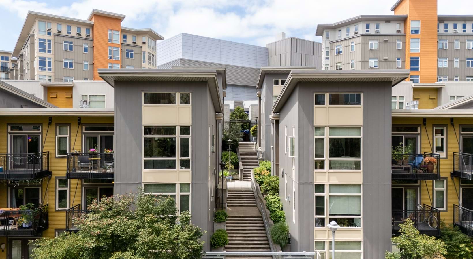 Thornton Place - pet-friendly rental in Seattle